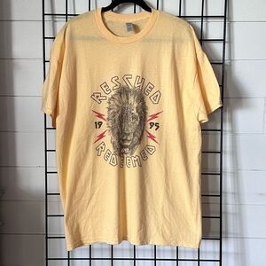 Rescued & Redeemed Distressed Vintage‎ Couture T-Shirt Womens XL Yellow